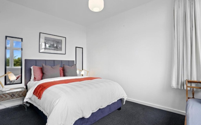 Cashmere Cottage - Cashmere Downstairs Holiday Unit – Guest Rooms – Christchurch