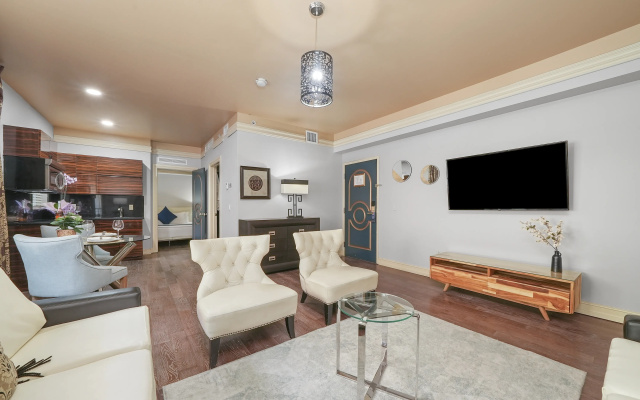 Riviera Hotel South Beach - Image 2
