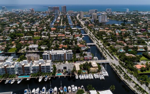 1ivd103j 1 Bedroom Hotel Room