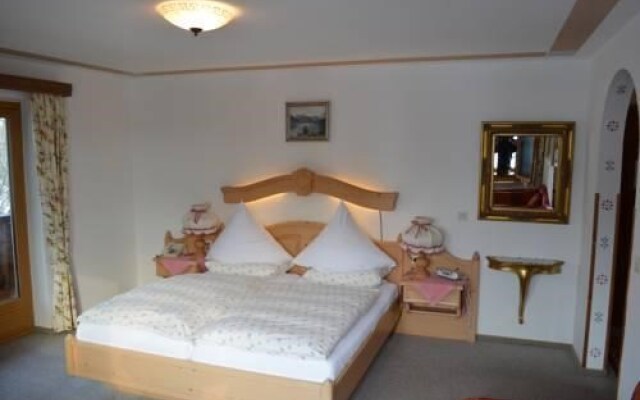 Hotel-Pension-Ostler