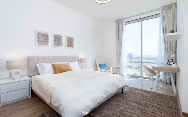 Superhost - Stunning Canal And City Views From This Condo