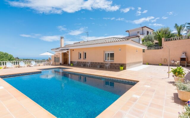 HomeHolidaysRentals Aube - Costa Barcelona