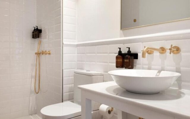 Alta House Suites
