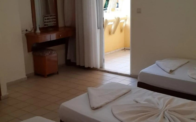 Caner Hotel