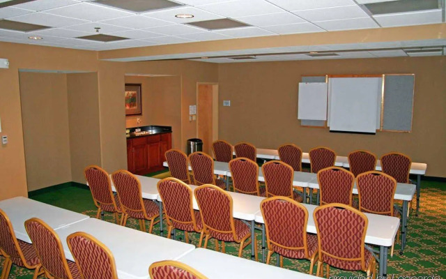 Hampton Inn Hays-North of I-70