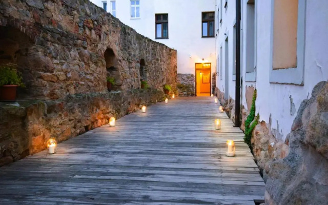 Hotel Rous