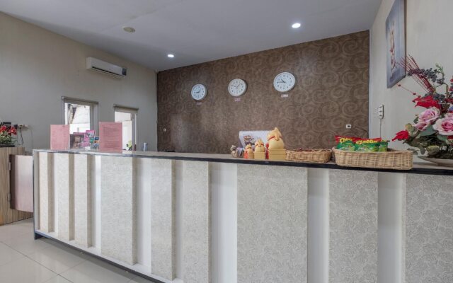 Hotel O Makassar near Pantai Losari formerly Hotel Astra Novilia