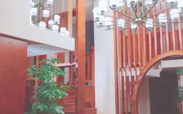 Kangding Light and Shadow Hotel