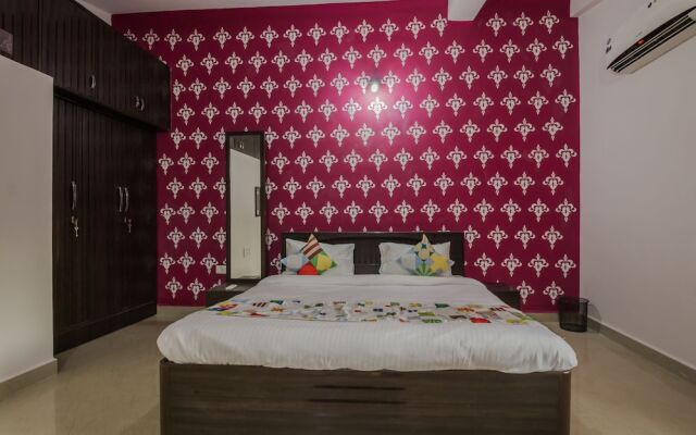 OYO 23267 Home Alluring 2 BHK Parra