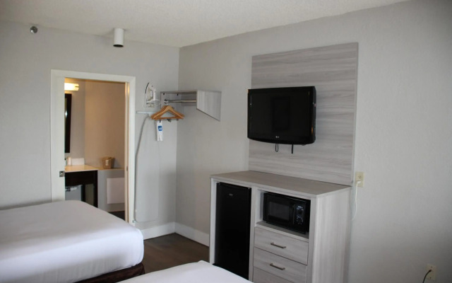 Boca Suites Deerfield Beach, SureStay Collection by BW