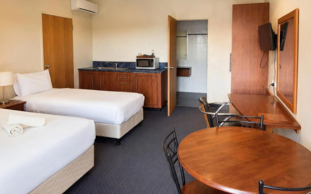Gladstone Capricorn Apartments – Guest Rooms – Gladstone