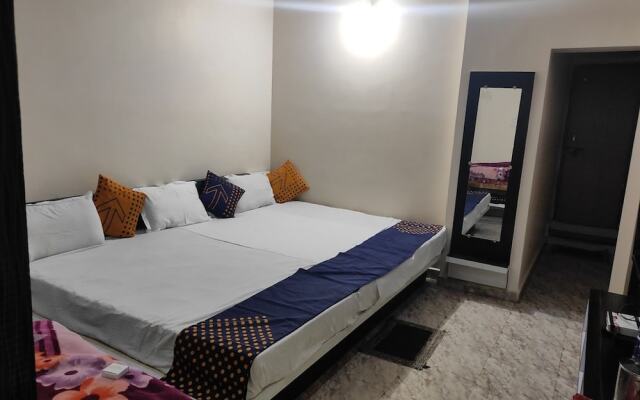 Goroomgo Hotel SONI Madhya Pradesh