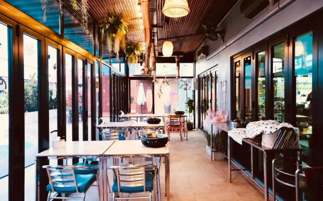The Galla Hotel