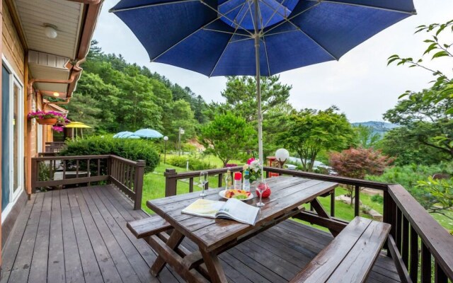 Hongcheon Valley Pension