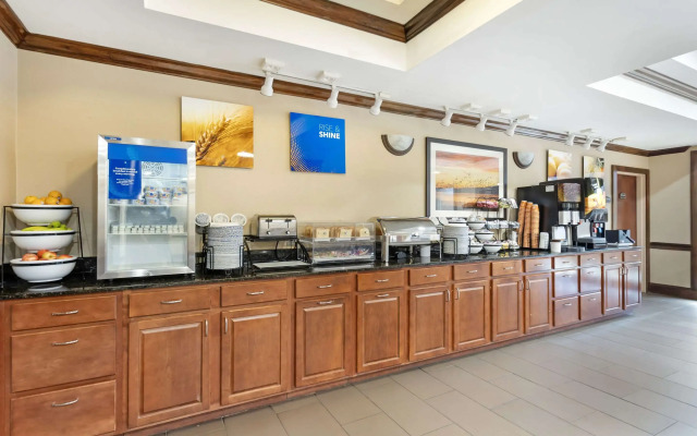 Comfort Inn And Suites