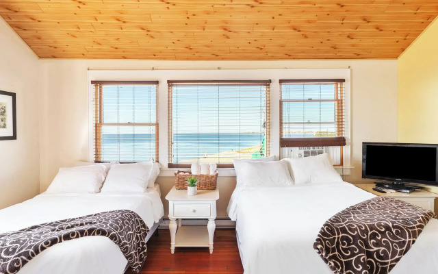 The Palms Hotel Fire Island