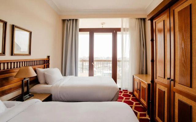 Om Kolthoom Hotel & Tower