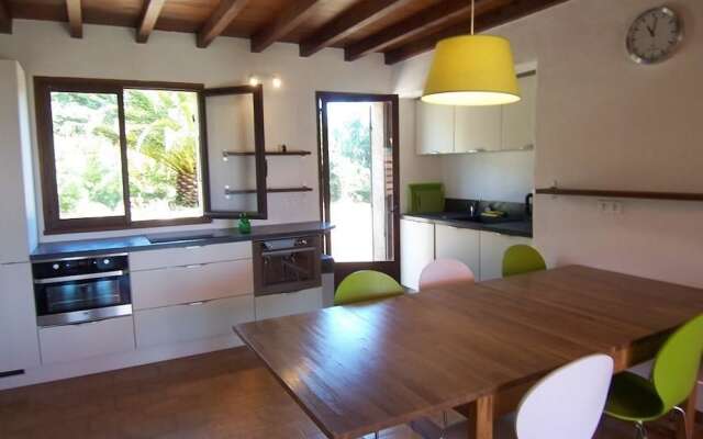 Villa Vardiola SEA View