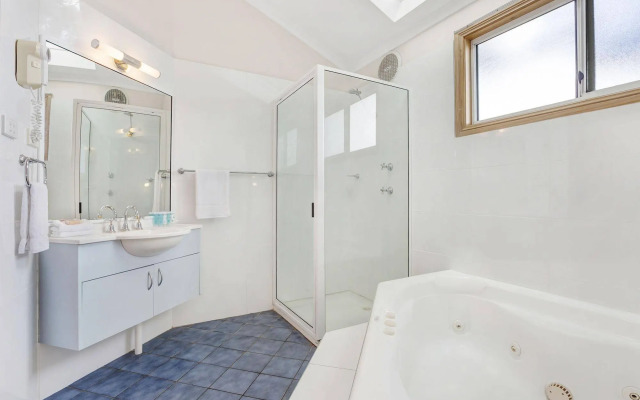 Kendalls Beach Holiday Park