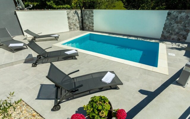 Krk - With Private Pool - H