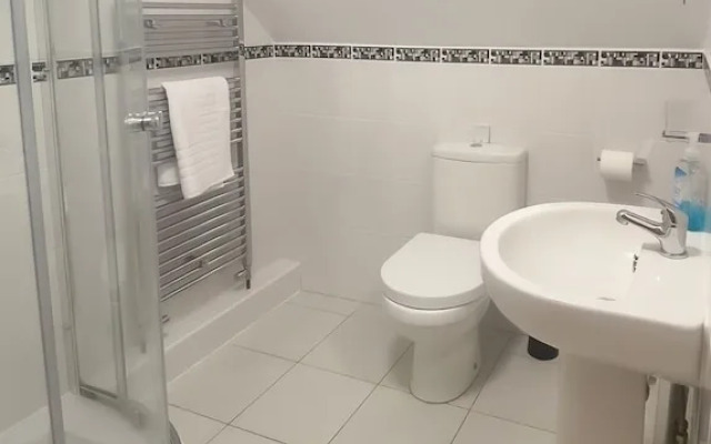 Stylish Margate Coastal Home Parking By Adliv