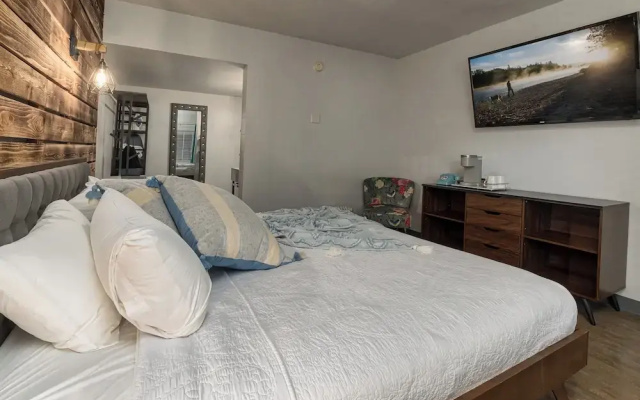 Bel Aire Motel