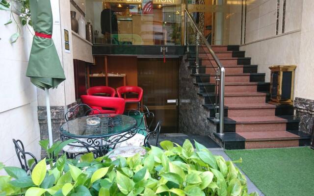 Beautiful Saigon 3 Hotel
