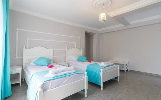 Karia Konuk Evi
