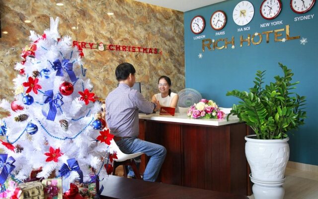 Rich Hotel