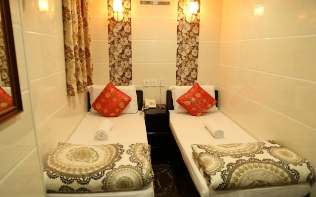 Russian Hostel