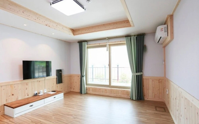 Yeonggwang Beach Central Pension