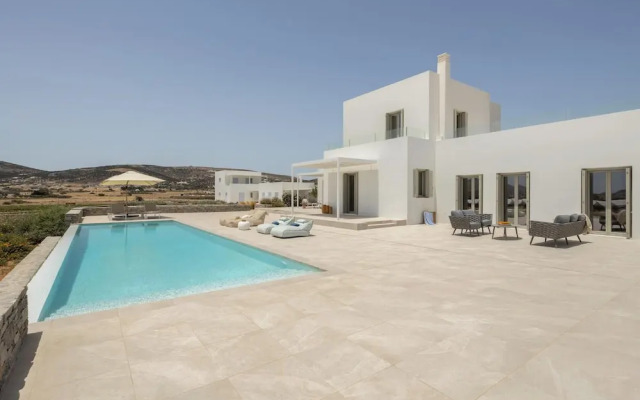 Luxurious Villa Ioli Paros