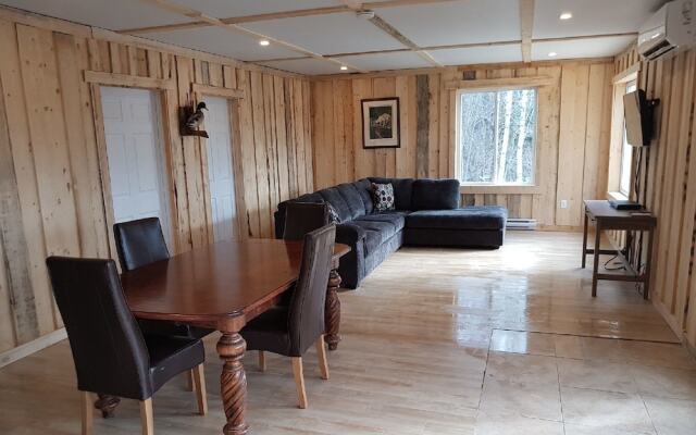 Striper Fishing & Hunting Lodge