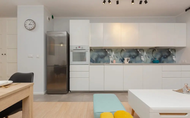 Active City Apartments Warsaw by Renters