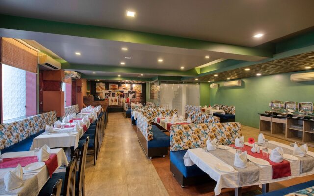 Om Clarks Inn Raebareli