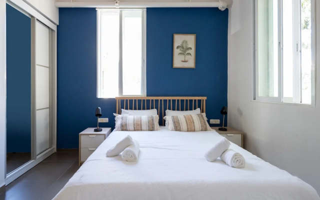 The Printhouse-Boutique Apt by SeaNRent