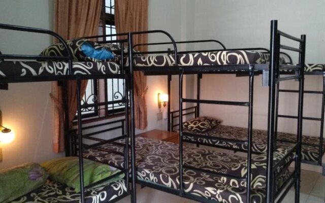 Dazhong Backpackers Hostel