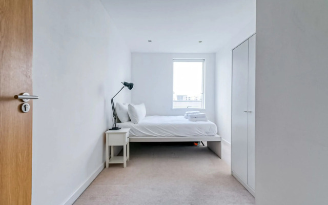 Modern Bermondsey Apartment