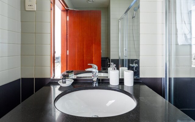 Elegant & Spacious 2BR Apartment In Dubai Marina