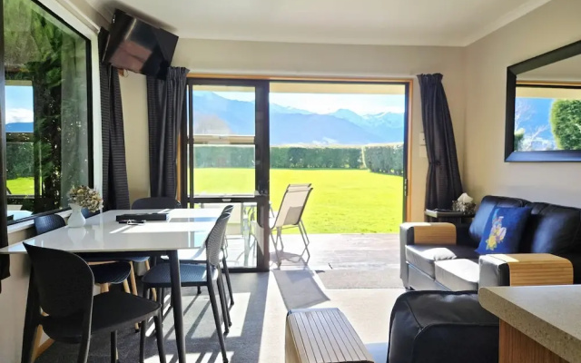 Te Mahuru Retreat