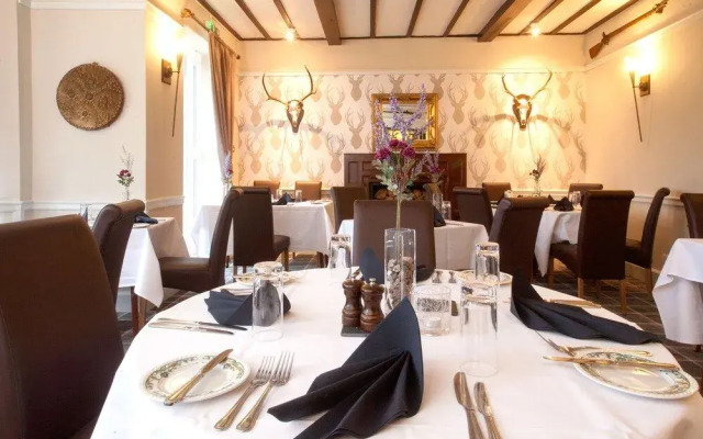 Glenmoriston Arms Hotel