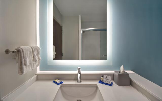 Holiday Inn Express And Suites Galveston Beach by IHG