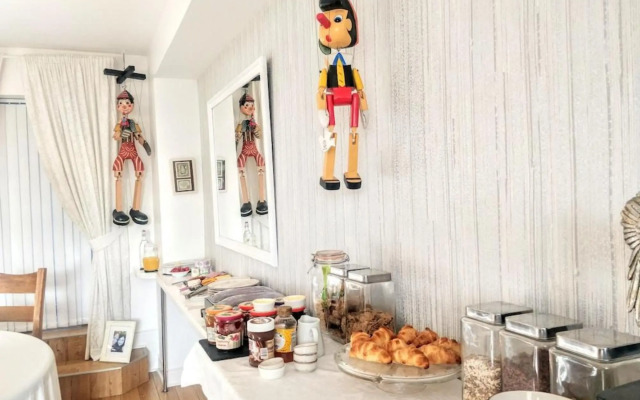 Angel House Bed & Breakfast