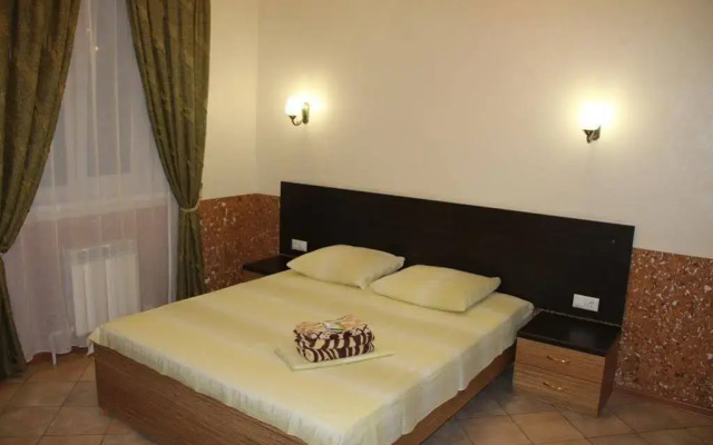 Alexandr House