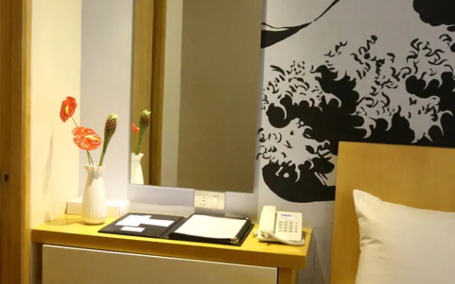 马卡蒂大道福尔萨酒店(Fersal Hotel Makati Avenue)