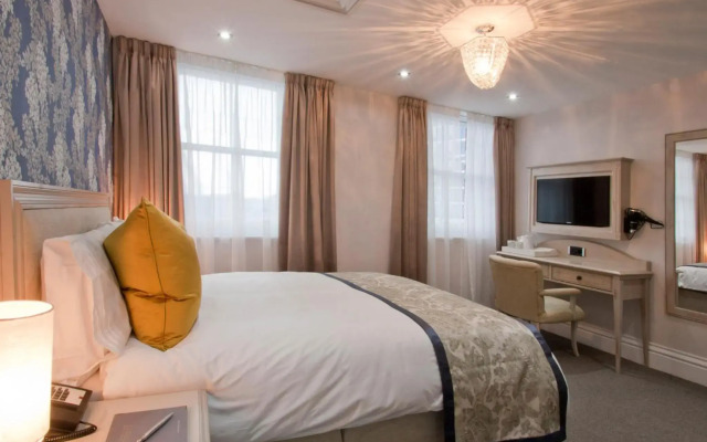 W12 Rooms
