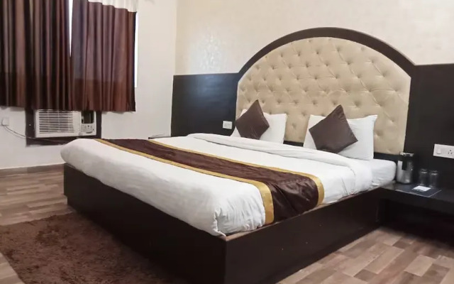Hotel Sparsh by Clark’s collection