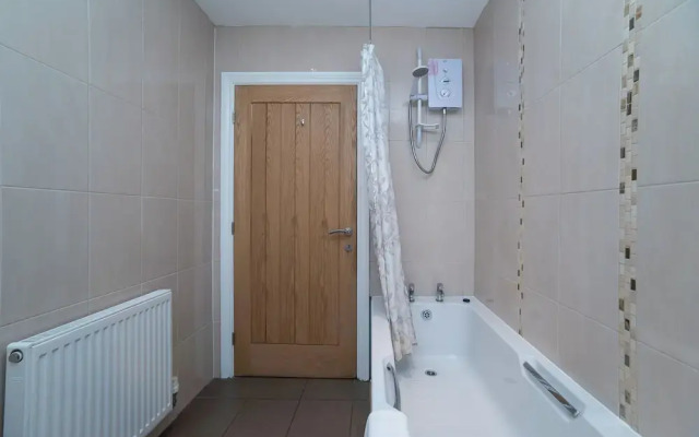 2 Bedroom Apartment 4 Guests