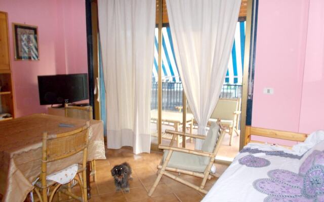 Apartment With one Bedroom in Giardini Naxos, With Wonderful sea View,