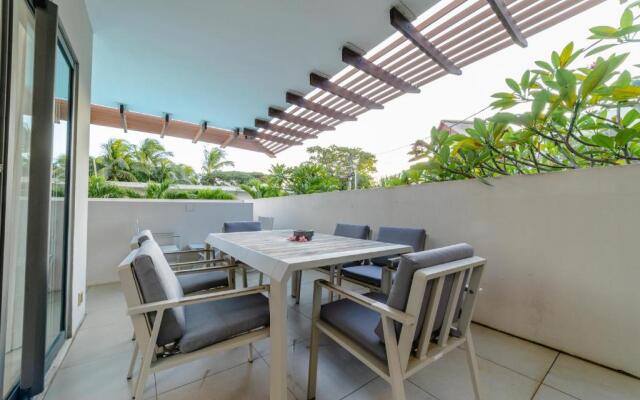 Beachcove Apt No 10